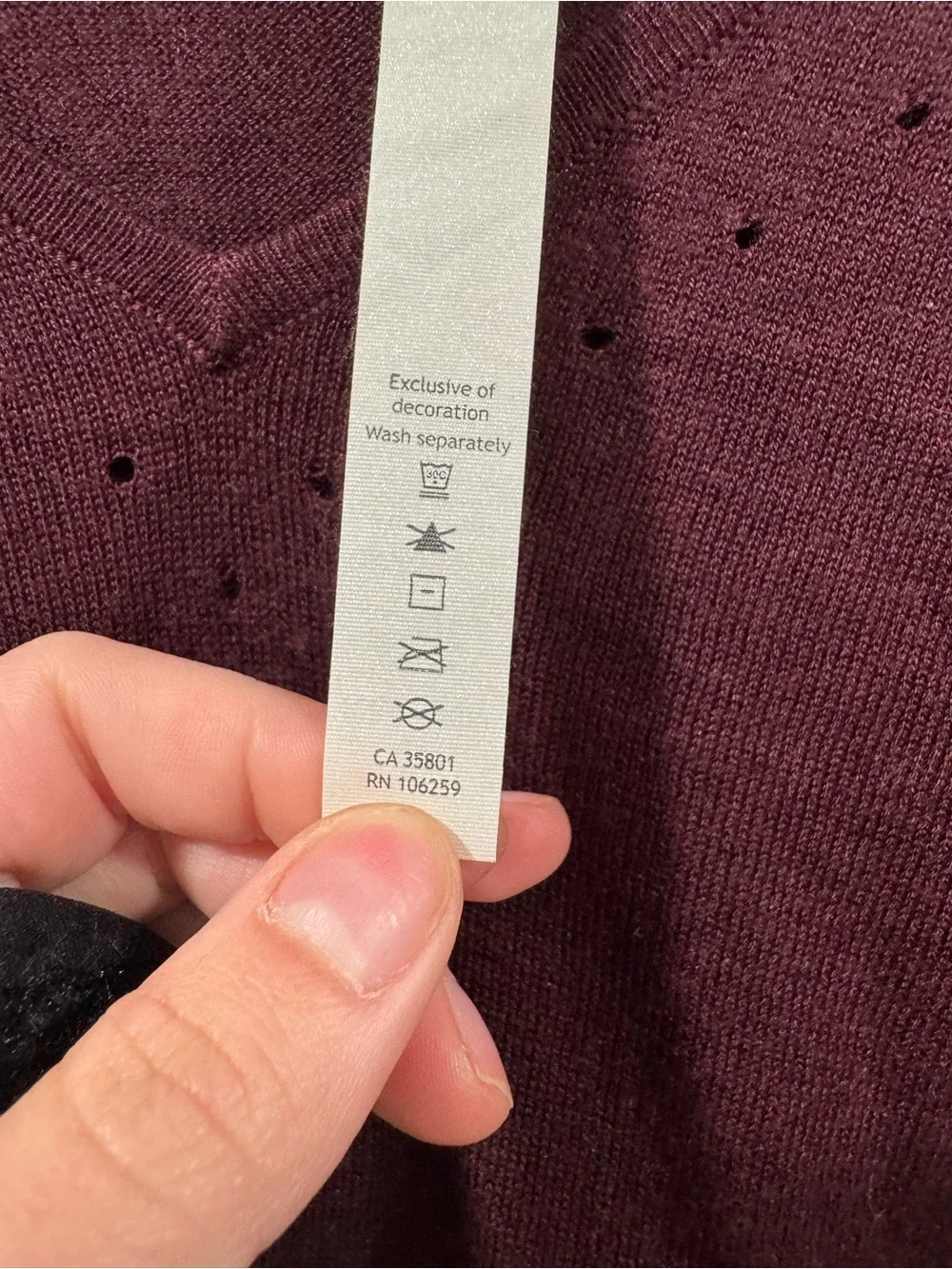 Lululemon Yin Time Long Sleeve V Neck Pullover